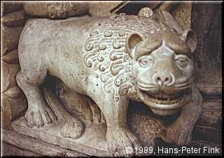 Eine Figur beim Landwirtschaftsmuseumsvorplatzandenkenverk�ufer