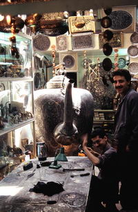 Metallbearbeitung mit Riesenteekanne