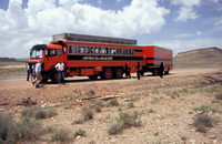 Unser Rotel-Bus mit Anh�nger